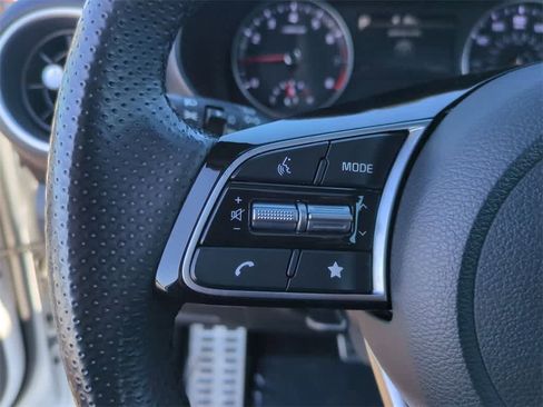 Used 2024 Kia Forte GT-Line w/ GT-Line Premium Package image 16