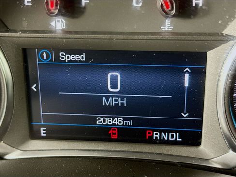 Used 2024 Chevrolet Equinox LS w/ LS Convenience Package AWD/4WD image 2