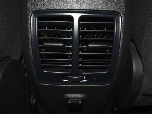 Used 2018 Ford Escape SE image 30