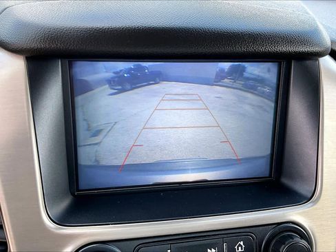 Used 2020 GMC Yukon XL Denali w/ Denali Premium Package image 27