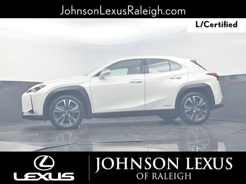 Certified 2022 Lexus UX 250h w/ Accessory Package (Z2) image 21