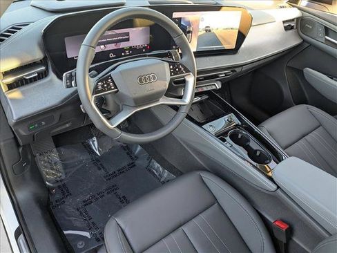 New 2026 Audi Q3 quattro 2.0T AWD/4WD image 3