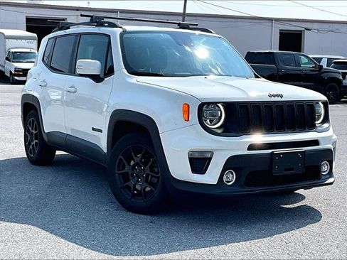 Used 2020 Jeep Renegade Altitude w/ UConnect 8.4 Nav Group FWD image 1