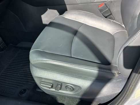 Used 2024 Toyota RAV4 XLE Premium image 21