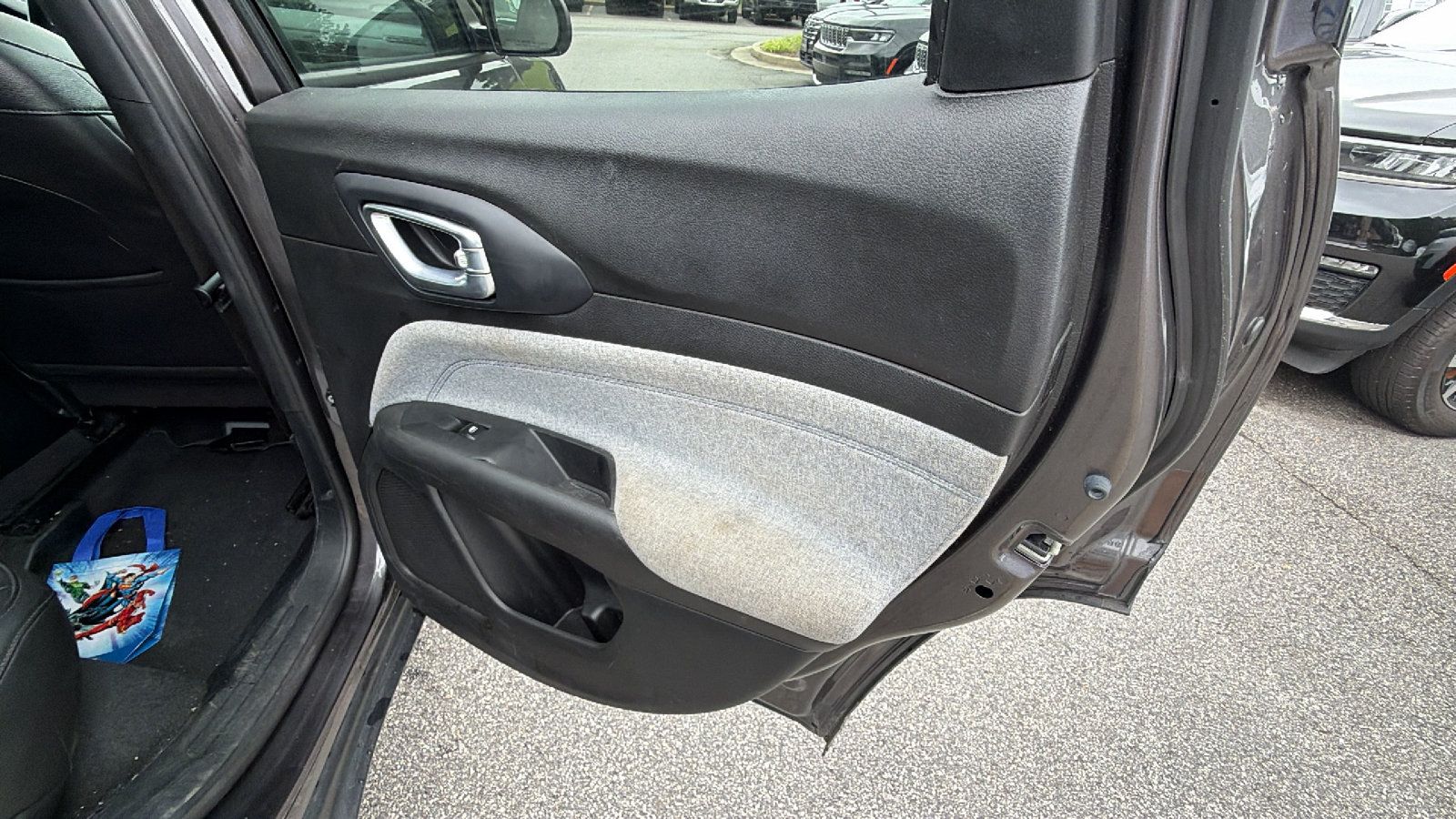 Used 2024 Jeep Compass Latitude AWD/4WD image 20