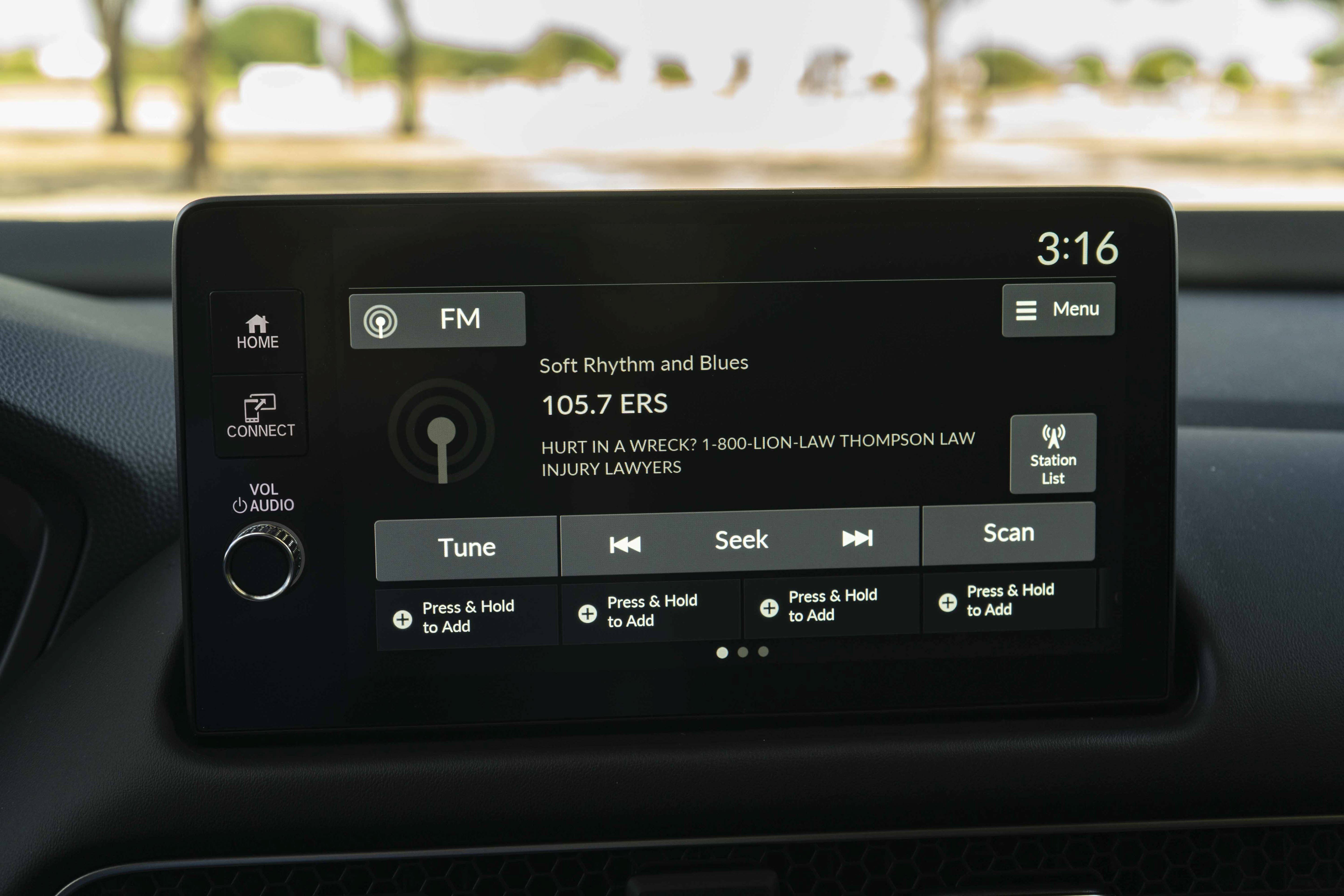 Used 2027 Honda HR-V EX-L image 30