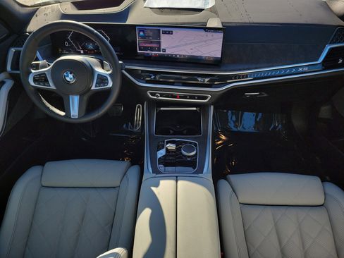 Used 2025 BMW X5 xDrive40i image 14