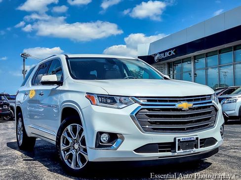 Used 2019 Chevrolet Traverse Premier FWD image 1