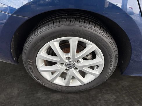 Used 2014 Volkswagen Jetta SE FWD image 37