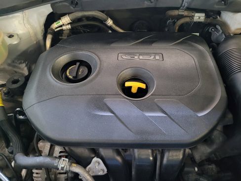 Used 2020 Hyundai Tucson SE image 30