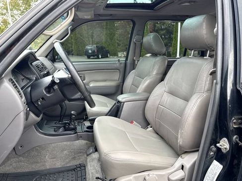 Used 2002 Toyota 4Runner SR5 w/ Upgrade Value Pkg 2 AWD/4WD image 19