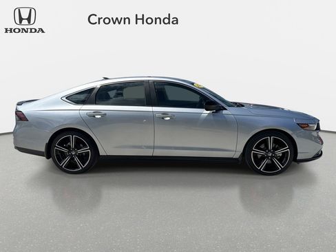 Used 2024 Honda Accord Sport image 4
