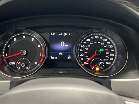 Used 2021 Volkswagen Atlas SE w/ Towing Package image 15