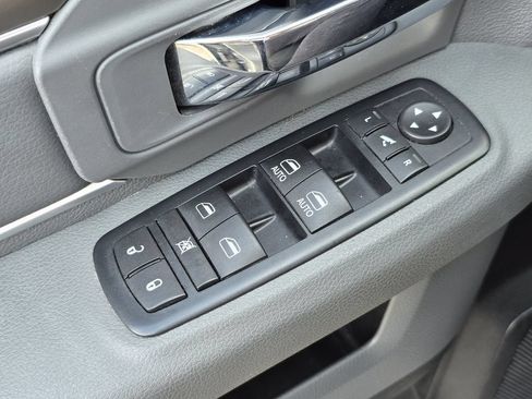 Used 2016 RAM 1500 Lone Star RWD image 19
