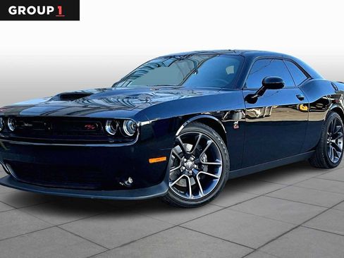 Used 2023 Dodge Challenger R/T Scat Pack image 1