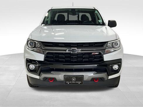 Used 2022 Chevrolet Colorado Z71 AWD/4WD image 3