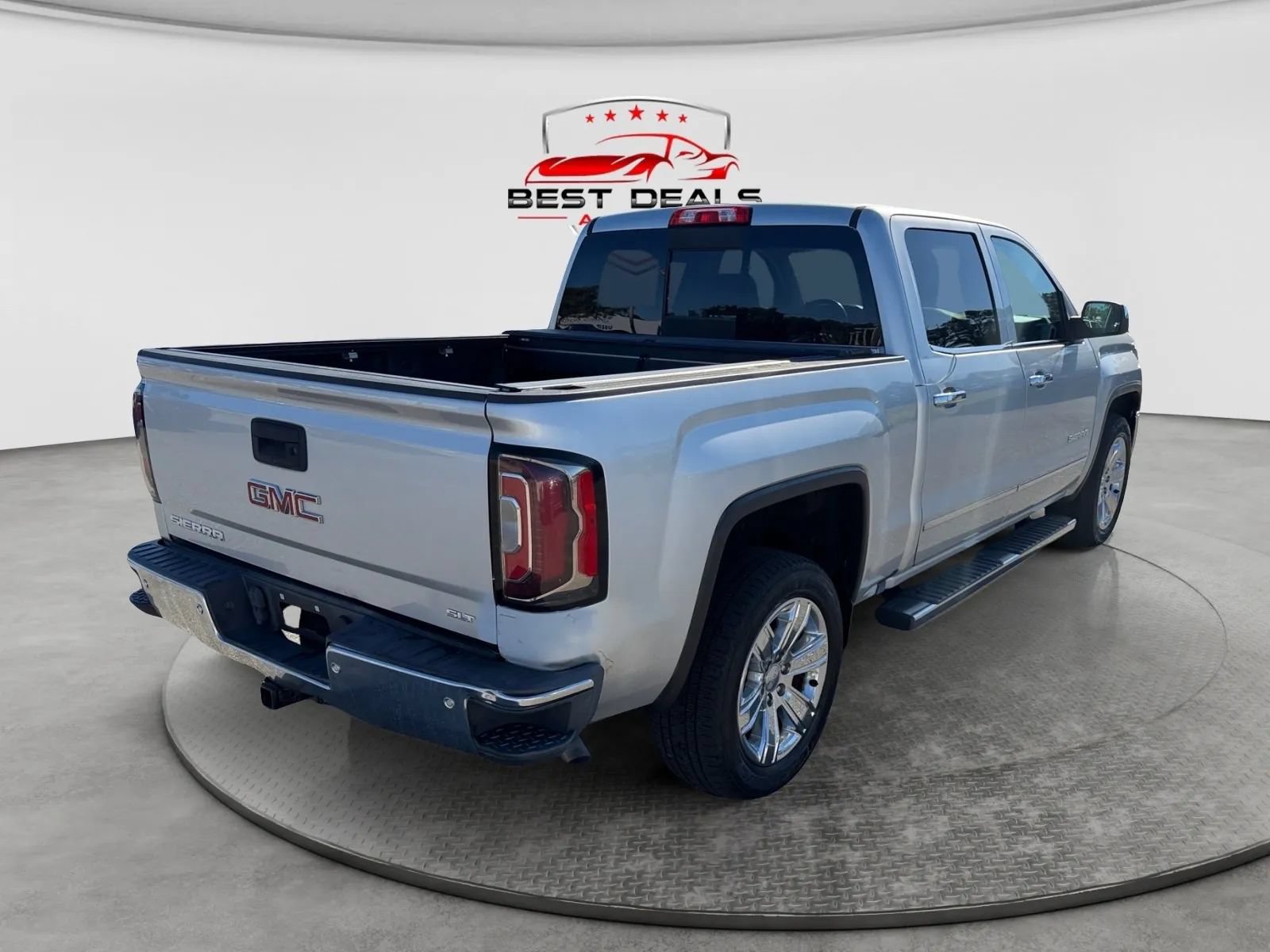 Used 2018 GMC Sierra 1500 SLT w/ Enhanced Driver Alert Package RWD image 5