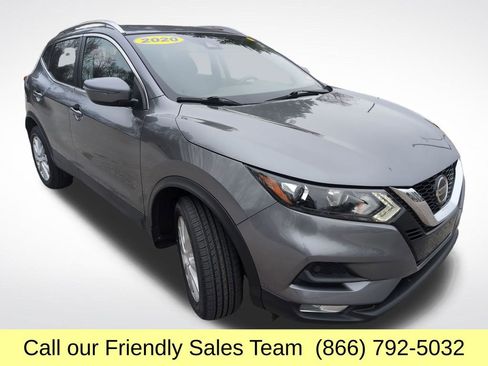 Used 2020 Nissan Rogue Sport SV w/ All-Weather Package AWD/4WD image 9