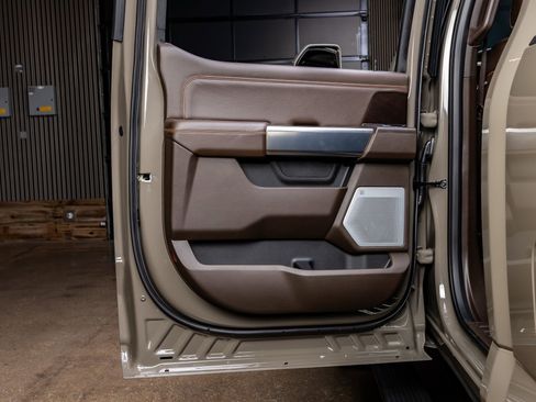 Used 2026 Ford F450 King Ranch w/ Chrome Package image 38