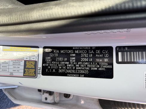 Used 2020 Kia Forte LXS FWD image 38