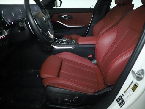 Certified 2024 BMW 330i xDrive Sedan w/ Convenience Package AWD/4WD image 19
