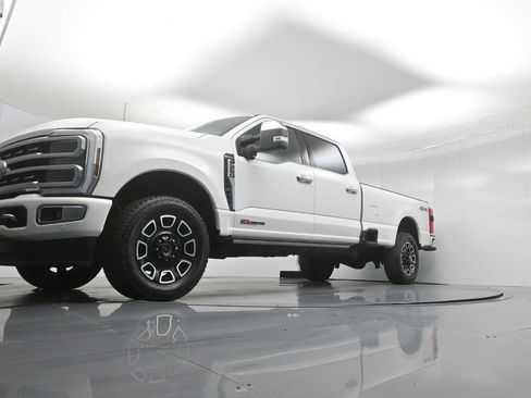 Certified 2024 Ford F250 Platinum AWD/4WD image 46