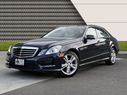 Used 2012 Mercedes-Benz E 350 4MATIC Sedan image 3