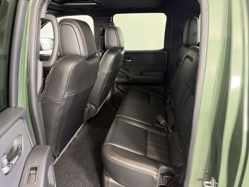 Used 2024 Nissan Frontier PRO-4X w/ Pro Premium Package AWD/4WD image 7