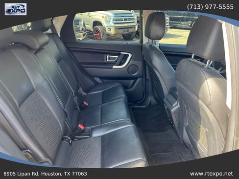 Used 2018 Land Rover Discovery Sport SE AWD/4WD image 26
