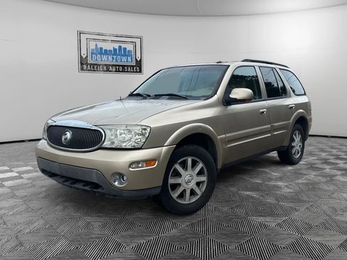 Used 2004 Buick Rainier CXL image 2