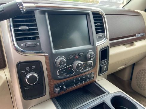 Used 2013 RAM 2500 Laramie w/ Convenience Group AWD/4WD image 19