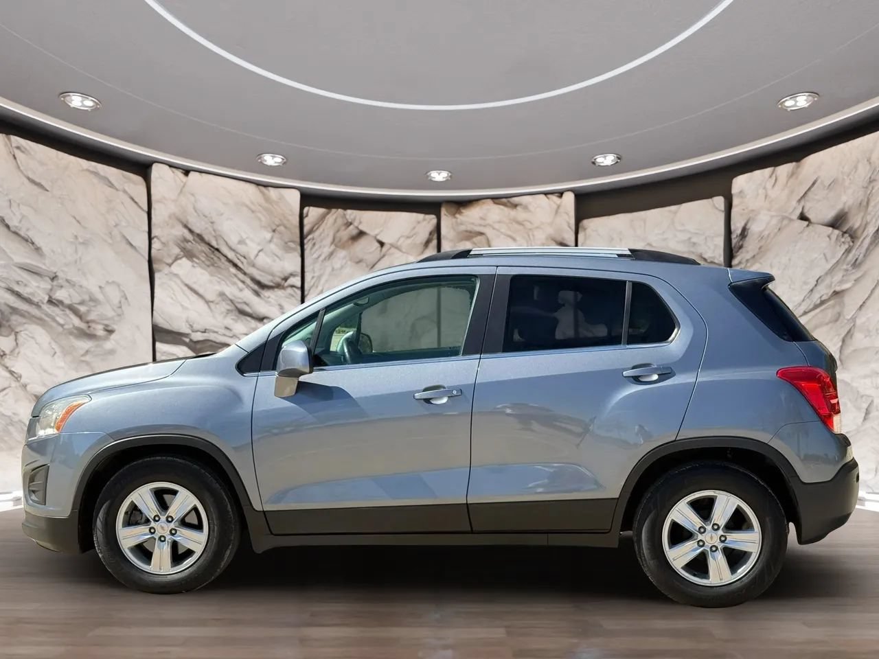 Used 2015 Chevrolet Trax LT w/ LT Plus Package FWD image 3