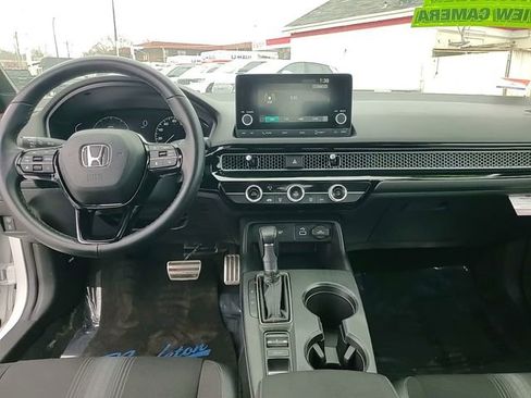 Used 2023 Honda Civic Sport image 12