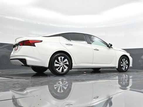 Used 2025 Nissan Altima 2.5 S image 36