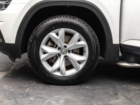 Used 2018 Volkswagen Atlas S image 37