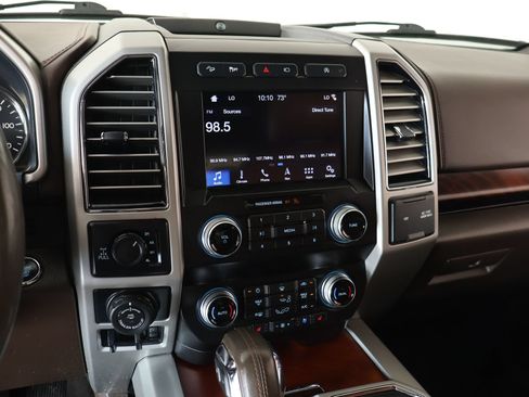 Used 2019 Ford F150 King Ranch w/ Equipment Group 601A Luxury AWD/4WD image 5