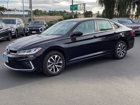 Used 2025 Volkswagen Jetta S image 5