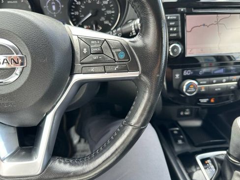 Used 2019 Nissan Rogue SV w/ Premium Package AWD/4WD image 19