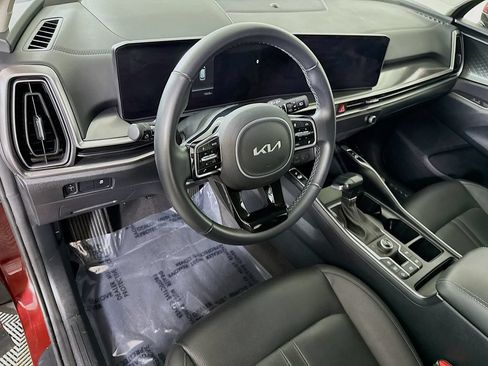 Used 2025 Kia Sorento S AWD/4WD image 18