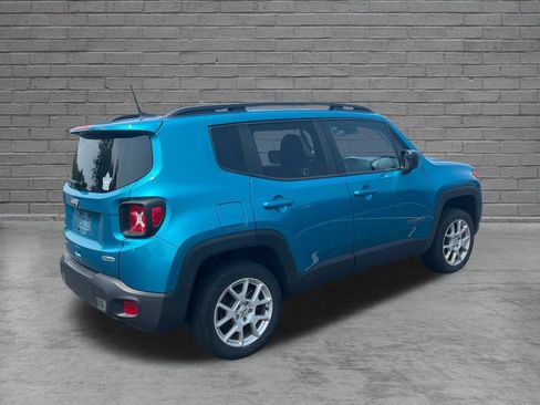 Used 2022 Jeep Renegade Latitude AWD/4WD image 5