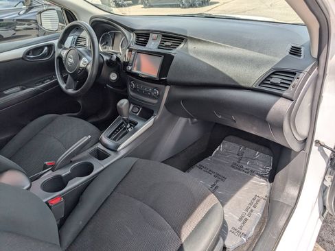Used 2019 Nissan Sentra S FWD image 13