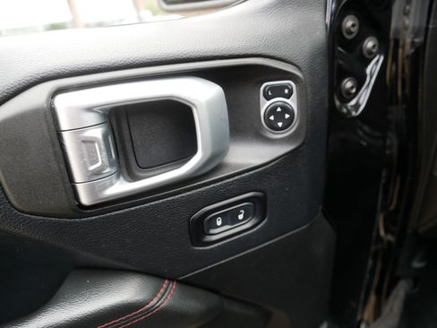 Used 2018 Jeep Wrangler Unlimited Rubicon AWD/4WD image 19