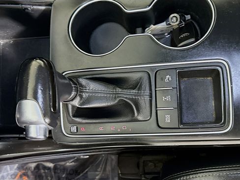 Used 2016 Kia Sorento SX image 20