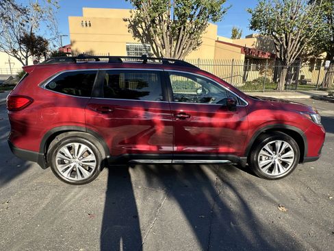 Used 2019 Subaru Ascent Limited w/ Popular Package #3 image 5