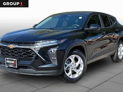 Used 2025 Chevrolet Trax LS w/ LS Convenience Package