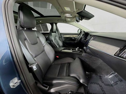 Used 2022 Volvo S90 B6 Inscription w/ Advanced Package image 27