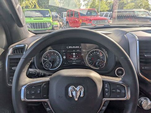 Certified 2025 RAM 1500 Laramie AWD/4WD image 28