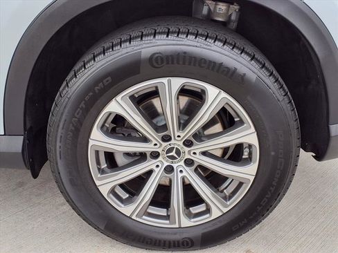 Used 2025 Mercedes-Benz GLC 300 image 24