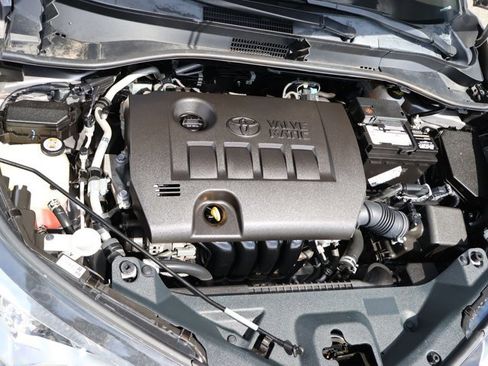 Used 2018 Toyota C-HR XLE FWD image 26