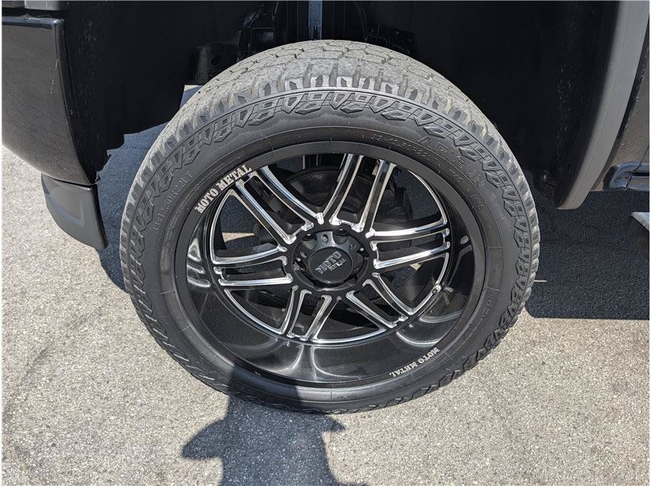Used 2015 GMC Sierra 1500 Denali w/ Driver Alert Package RWD image 19